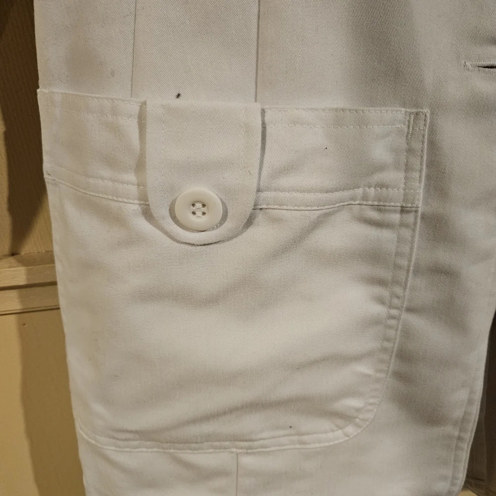 Womens Greys ANATOMY LAB COAT - Picture 4 of 9